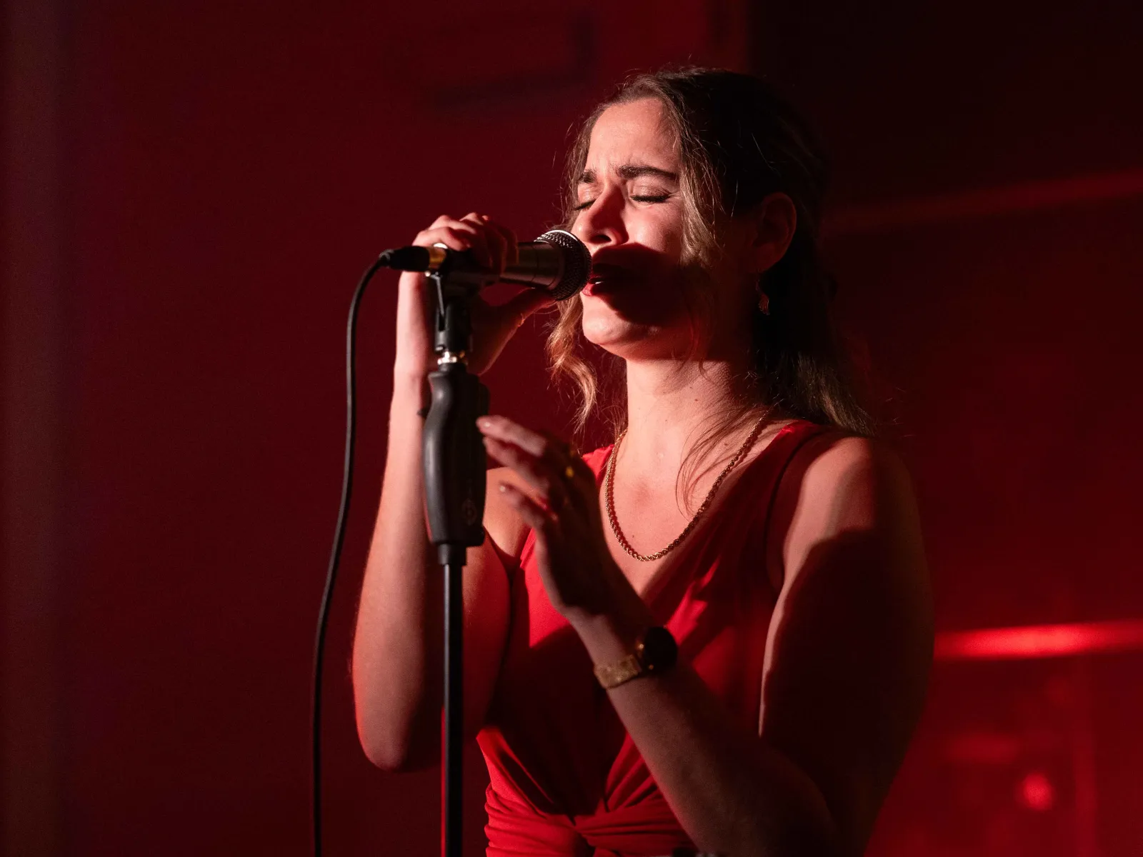 Sängerin-live-Performance-Uniball-Liechtenstein