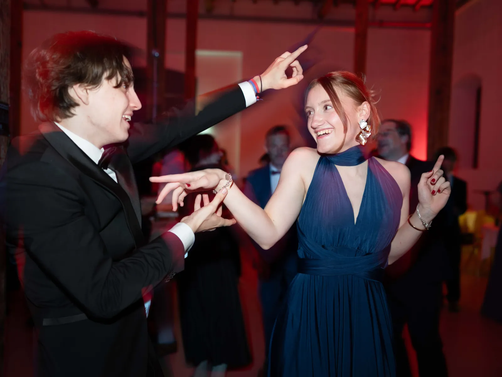 Tanzende-Personen-Uniball