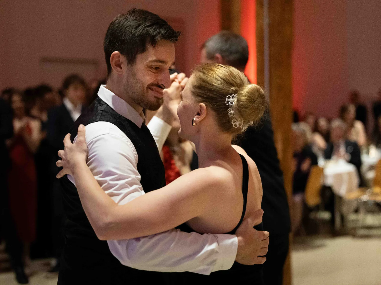 Tanzpaar-Nahaufnahme-Uniball-Liechtenstein