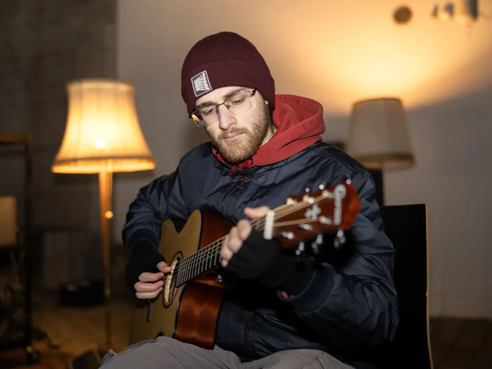 Studierendenband spielt Musik im Red Pavillon.