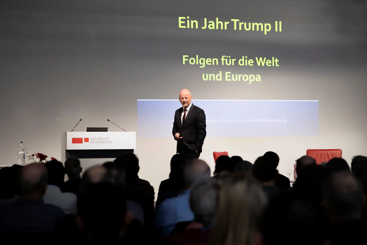 News_Campus-Gespraeche_Bierling_Universitaet-Liechtenstein