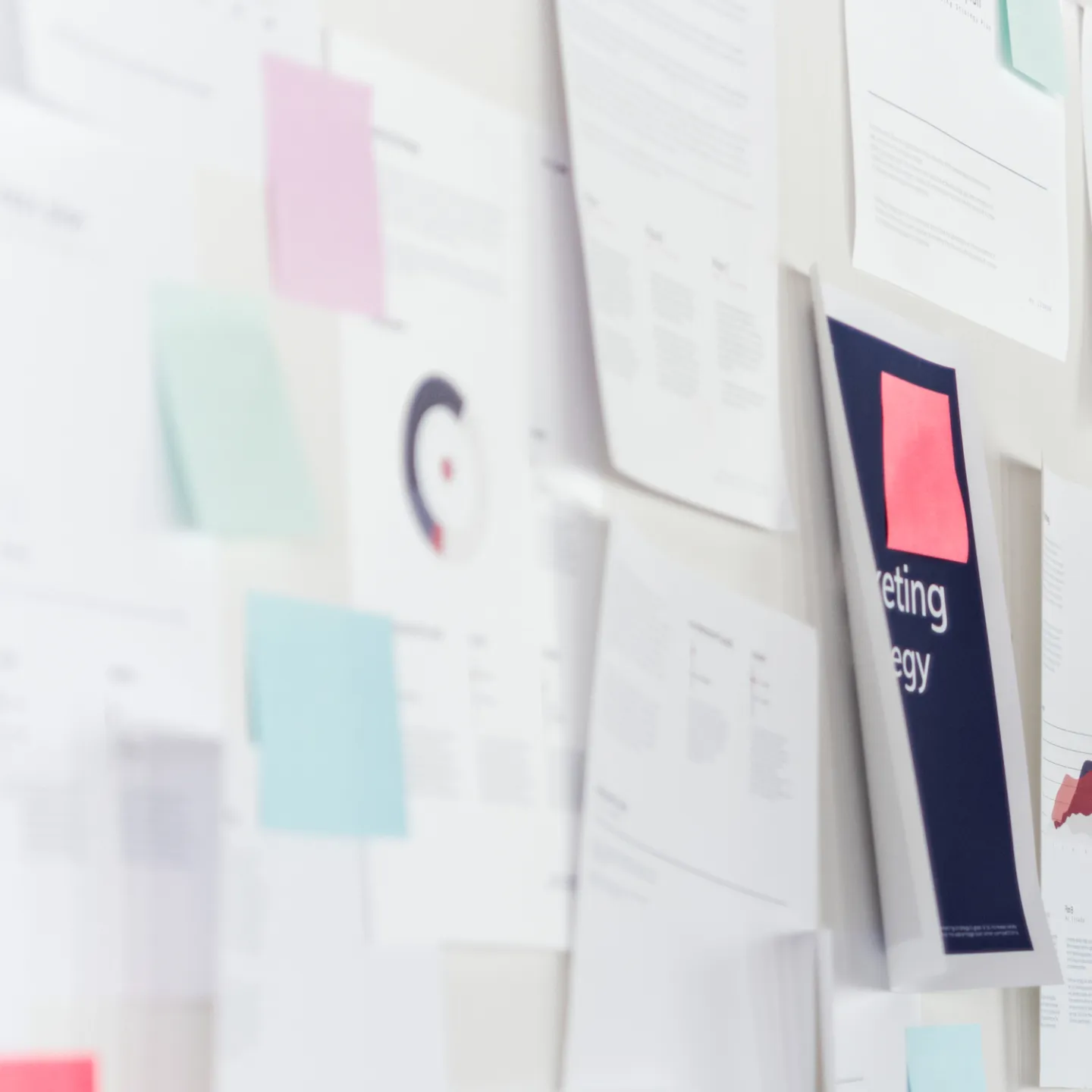 Board an dem viele Zettel hängen um das Studium zu organisieren