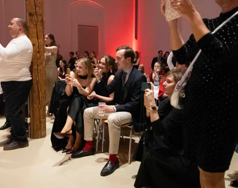 Gaeste-filmen-Tanzperformance-Uniball-Liechtenstein