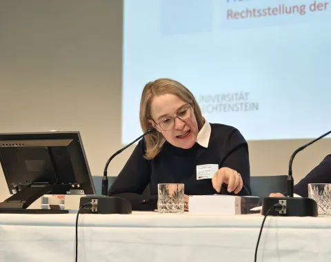 Prof. Butterstein während der Fragerunde