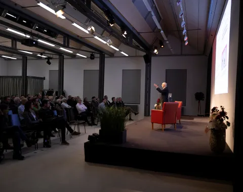 News_Campus-Gespraeche_Harald-Wehnes_Universitaet-Liechtenstein