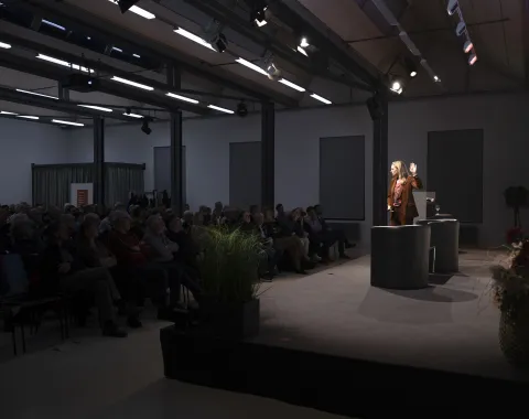 News_Campus-Gespraech_Luzia-Tschirky_Universitaet-Liechtenstein